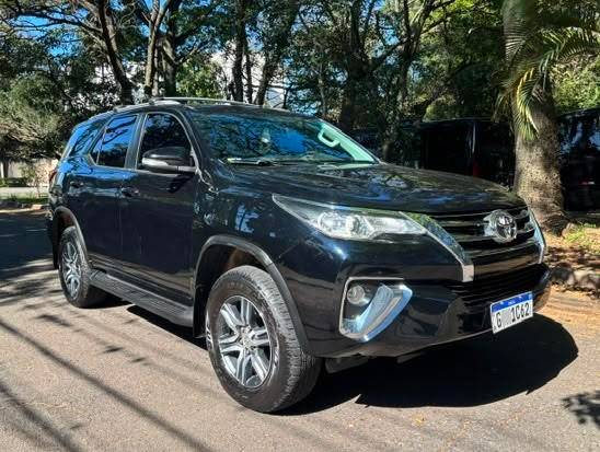 TOYOTA HILUX SW4 2.7 SR 7 LUGARES 4X2 16V FLEX 4P AUTOMÁTICO TOYOTA HILUX SW4 2.7 SR 7 LUGARES 4X2 16V FLEX 4P AUTOMÁTICO